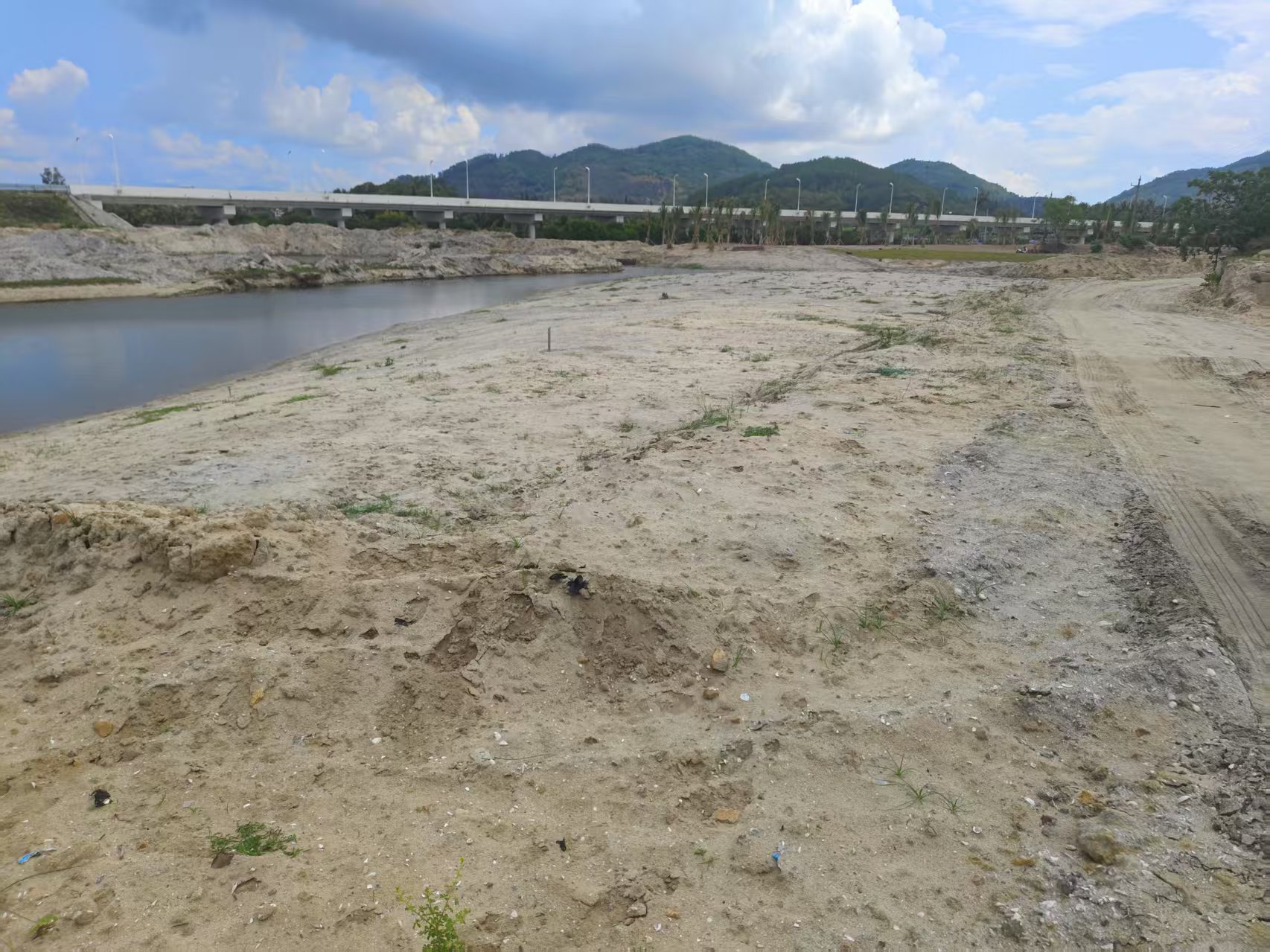 陵水县老田溪入海口微地形改造与鸟类栖息地构建工程项目砂石土转让